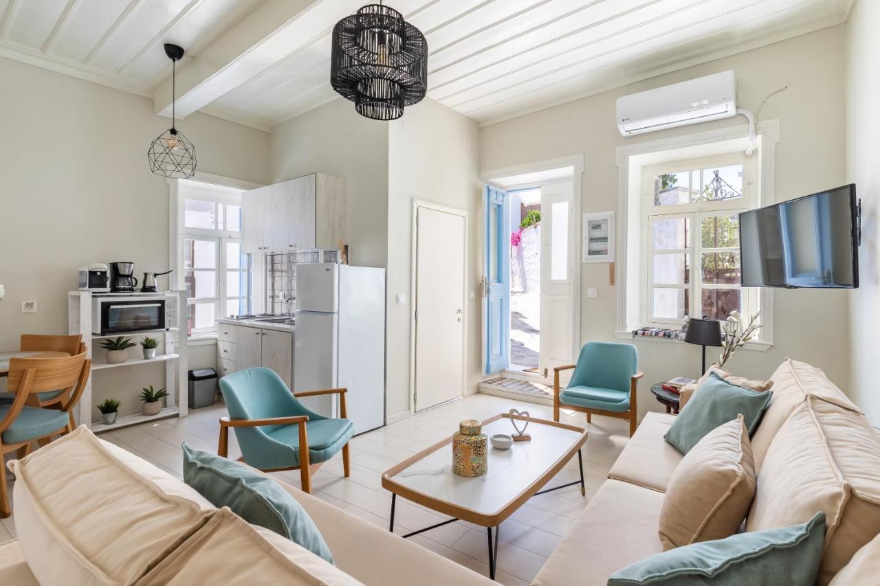 Helios Lovely Apartment Skopelos Buitenkant foto